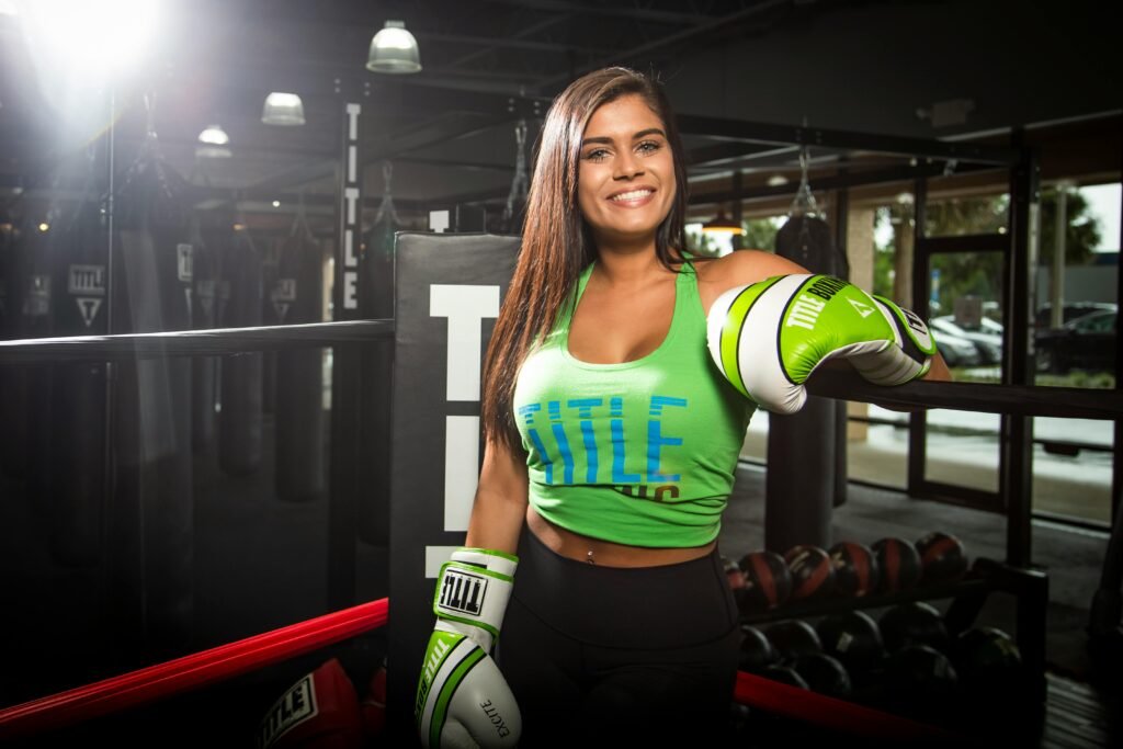 women fitness — fitness para mulheres, workout motivation — motivação para treino, muscle building — ganho de massa muscular, weight loss — perda de peso, strength training — treinamento de força, home workouts — treinos em casa, fitness journey — jornada fitness, healthy lifestyle — estilo de vida saudável, weight training — musculação / treinamento com pesos, gym workout — treino de academia